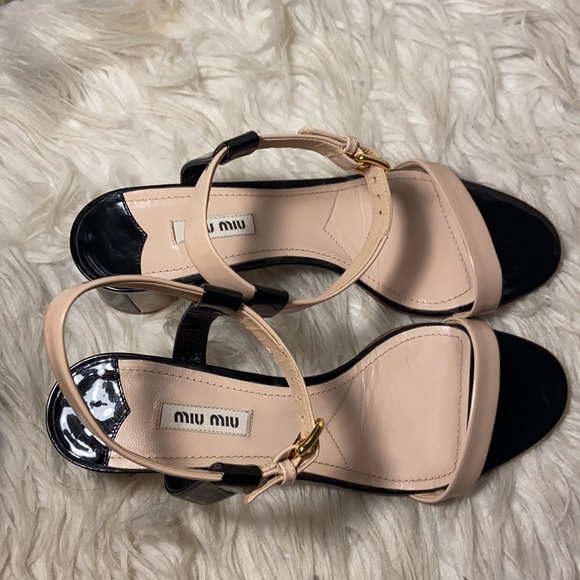 Like new Miu Miu Patent Leather Two tone block heel sandals - Picture 6 of 10